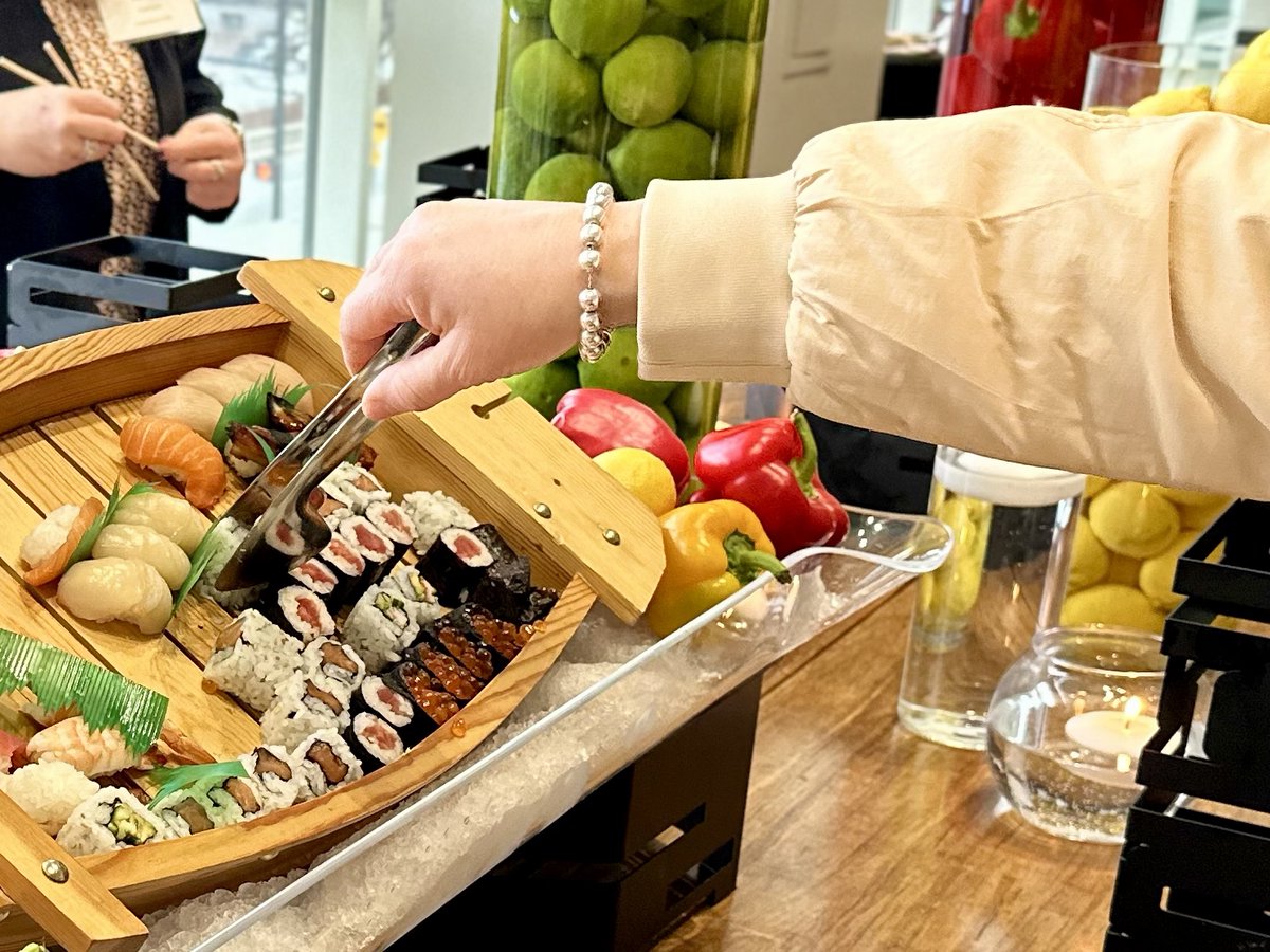 Are we drooling? Yes. Yes we are 🤩 Quick #ThrowbackThursday to the beautiful food prepared by our amazing #OVGHospitality team for the March 14 @pcmahq Greater Midwest Chapter Awards & Education Ceremony. 📸🍣🥟🍽 #MeetInChicago #FoodForThought #McCormickPlace