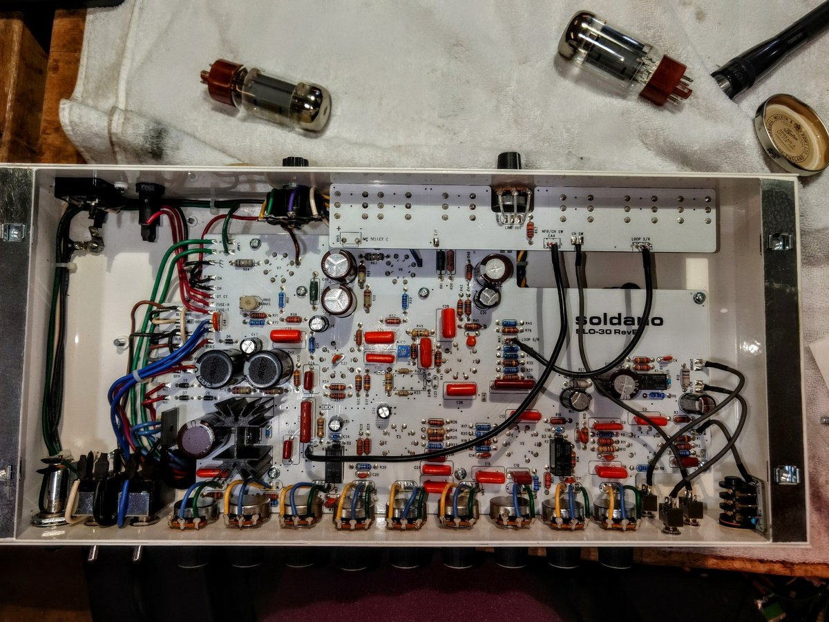 I'm working on a Soldano SLO-30 guitar amp that's got some intermittent problems. At least they're not using ribbon cables for the anicilliary controls. Build quality seems good.
#guitaramps #guitar #tube