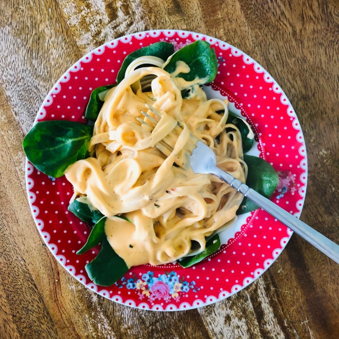 We love seeing your Vitamix creations! 🌀 Tag #myvitamix in your blends for a chance to be featured! Get the recipes by navigating to their profiles below. 📸: Dairy-free fettucine alfredo by dreamingvita (IG)