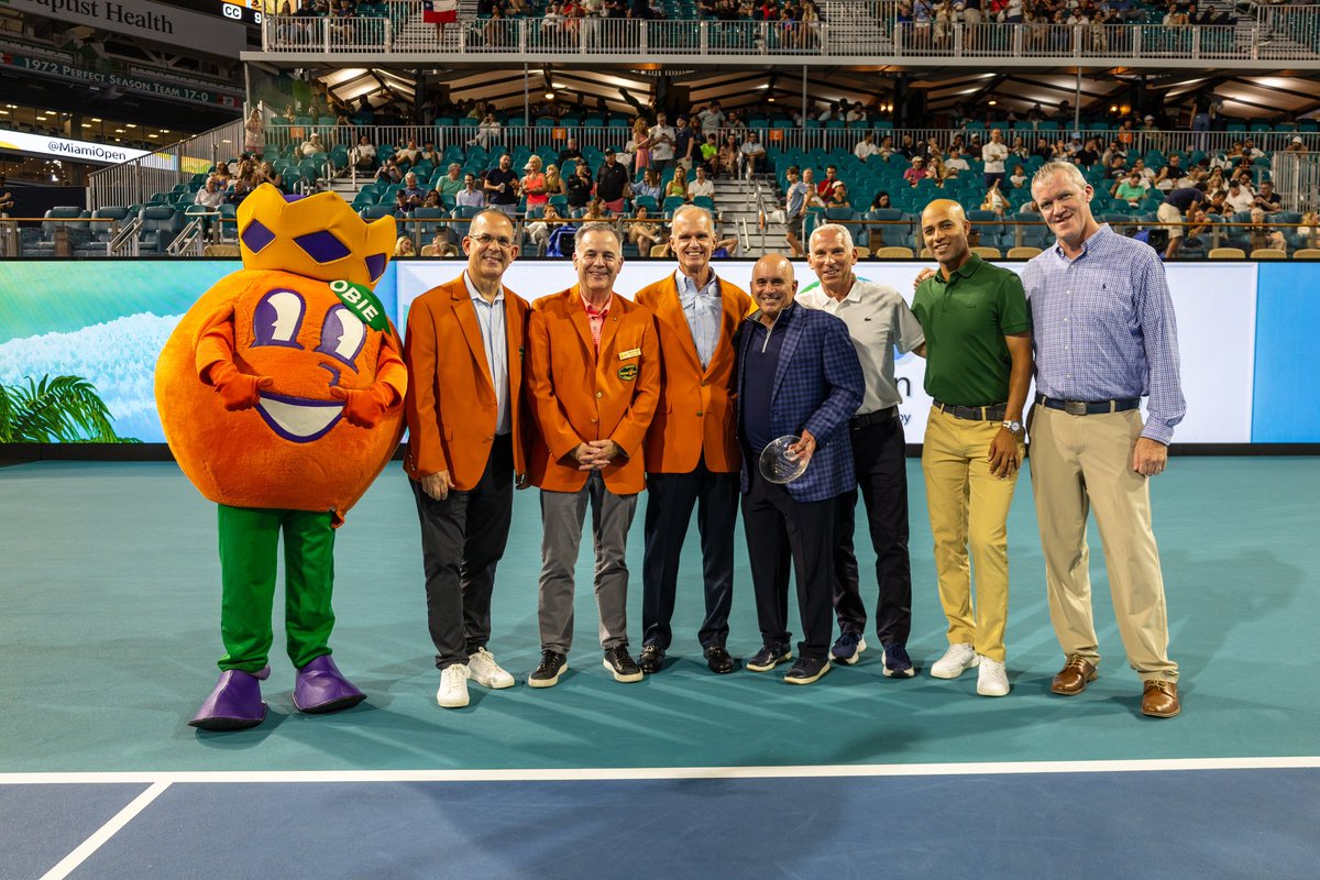 Introducing 🅷🅰🆁🅾🅻🅳 🆂🅾🅻🅾🅼🅾🅽, the 2024 Orange Bowl Tennis Hall of Fame Inductee Thank you @MiamiOpen for celebrating with us🧡 Learn more about this year’s inductee below: >>> orangebowl.org/harold-solomon…
