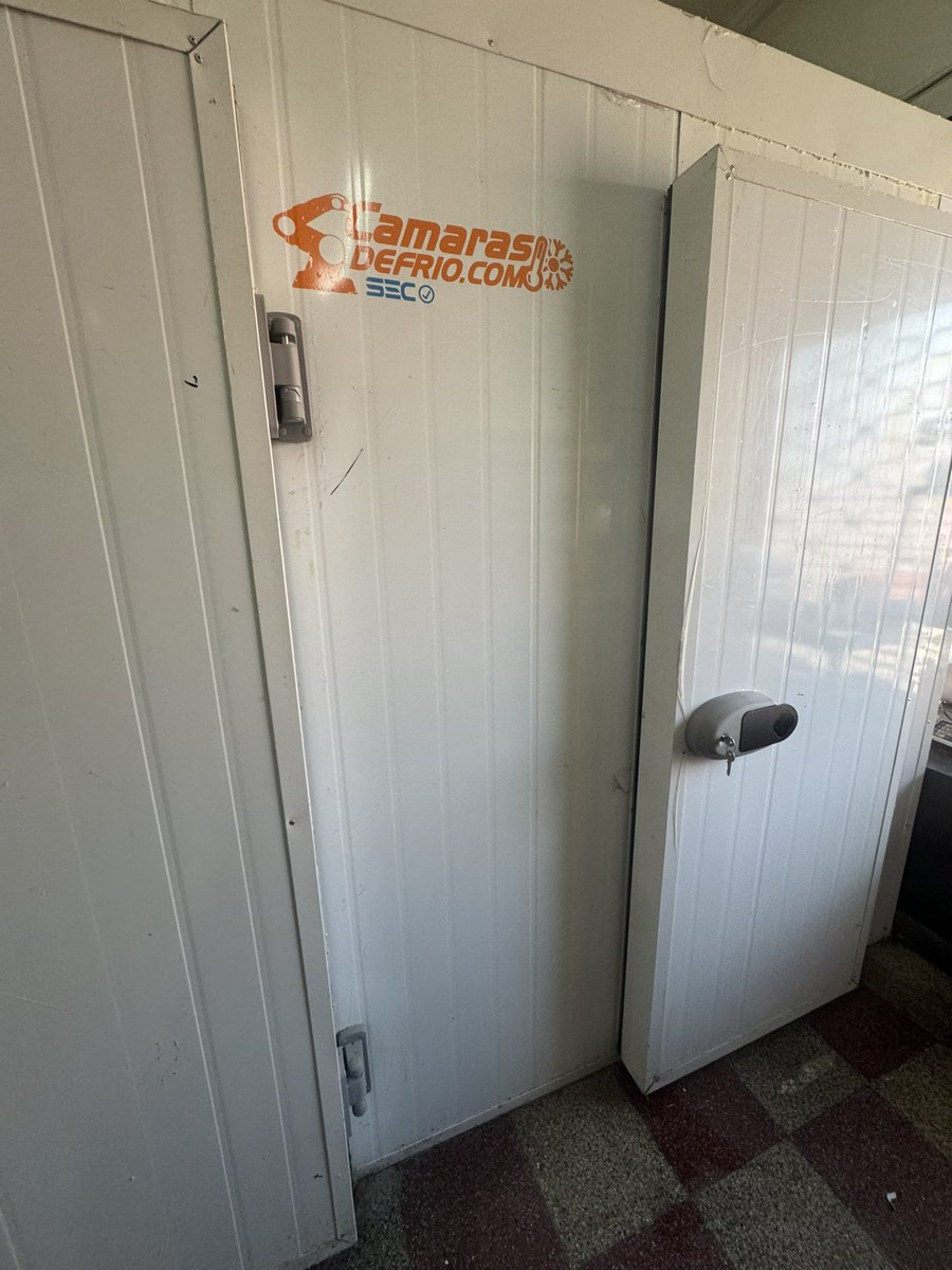 automaticaing's tweet photo. Ventas de cámaras de frío +56942768657 https://t.co/i9FQDIaDps