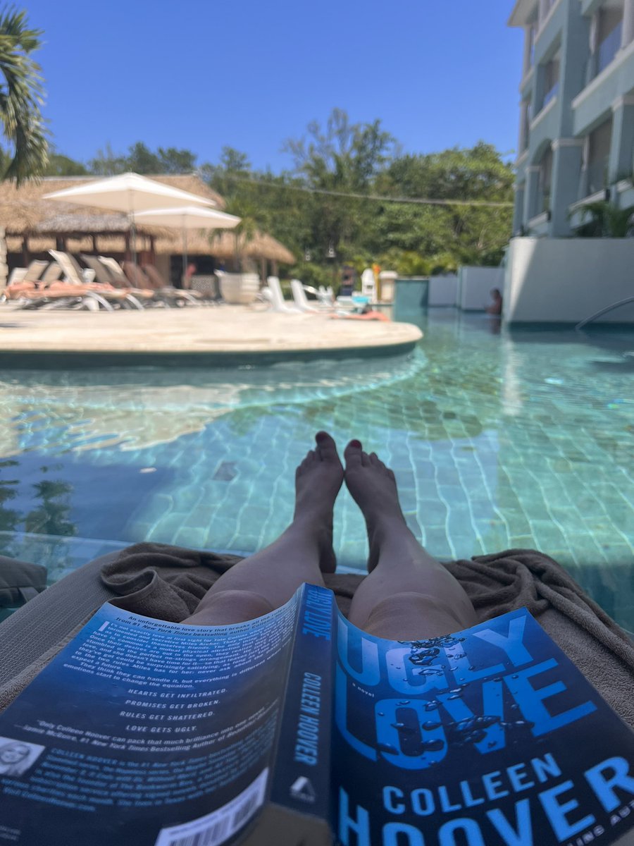 Ryancole2788's tweet photo. @colleenhoover Ugly Love made it to Jamaica!!! Rooting for Tate and Miles! https://t.co/pQvR6hb7cZ