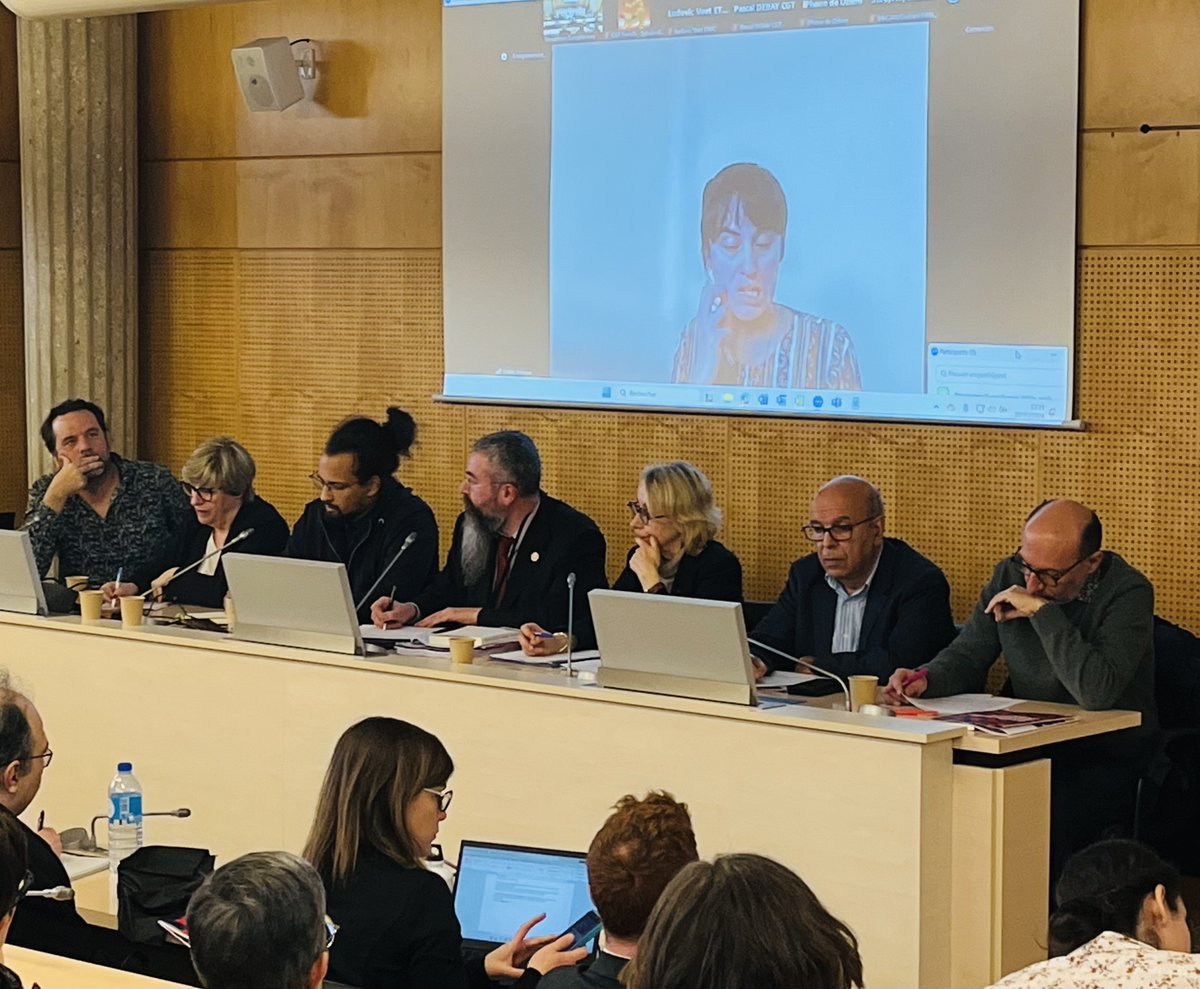 Le groupe @unsa_cese a organisé au #CESE un atelier sur la lutte contre l'extrême droite en #Europe. Parmi les pistes de combat : lutte contre les #inégalités, culture de l’#égalité et de la #solidarité, éducation à la #citoyenneté... @UNSA_officiel unsa.org/Agir-contre-L-…