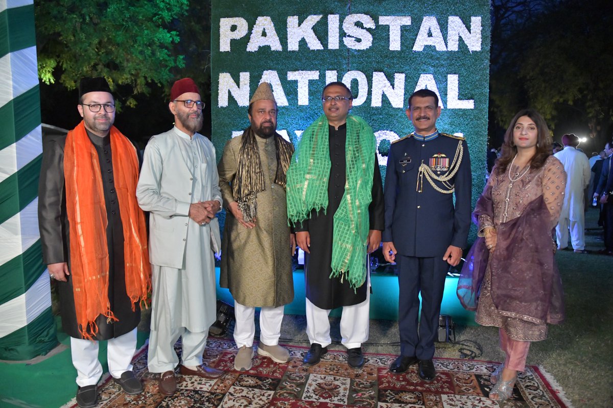 The grand reception was attended by a large number of guests including political figures, members from the diplomatic corps, businessmen, representatives of media & civil society, and prominent Muslims personalities including Sajjada Nasheens of revered shrines in India.
