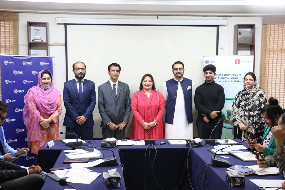 🌿Facilitated another Workshop with @Uba1drehman_7 @SalehaSqureshi @KhalidWaleed_ on #CarbonMarkets at @SDPIPakistan in partnership with Denmark 🇩🇰 Embassy in 🇵🇰 @DKinPK This time, the workshop was designed for social media influencers & activists. Their energy and engagement