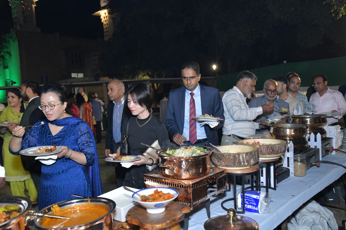 The guests were served with traditional Pakistani cuisine. Documentaries depicting Pakistan’s natural beauty, national heritage, landscape, art and culture were also screened during the event.