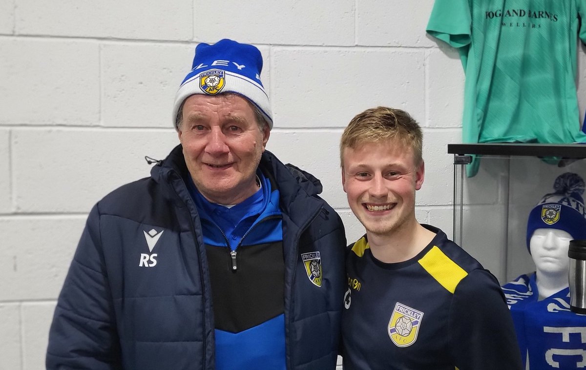 Martin Beaumont (@martinbeaumont5) on Twitter photo Outstanding 1st half performance tonight ....
⚽️⚽️ George Blaydes
⚽️ Joe Cooney
⚽️ <a href="/Bailz020401/">Bailey Cowsell</a>
Bob Smith motm <a href="/WillHarling_4/">Will Harling</a>
Well deserved 👏 Outstanding 1st half performance tonight ....
⚽️⚽️ George Blaydes
⚽️ Joe Cooney
⚽️ <a href="/Bailz020401/">Bailey Cowsell</a>
Bob Smith motm <a href="/WillHarling_4/">Will Harling</a>
Well deserved 👏