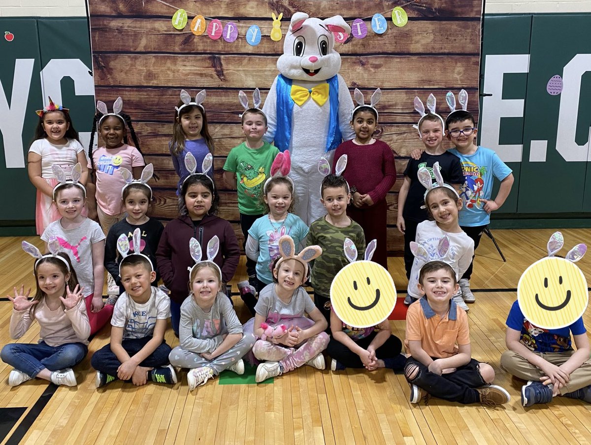 We had so much fun at the Spring Fling today! Thanks <a href="/SDSPTO/">SDS PTO</a> 🐰🐣🌷