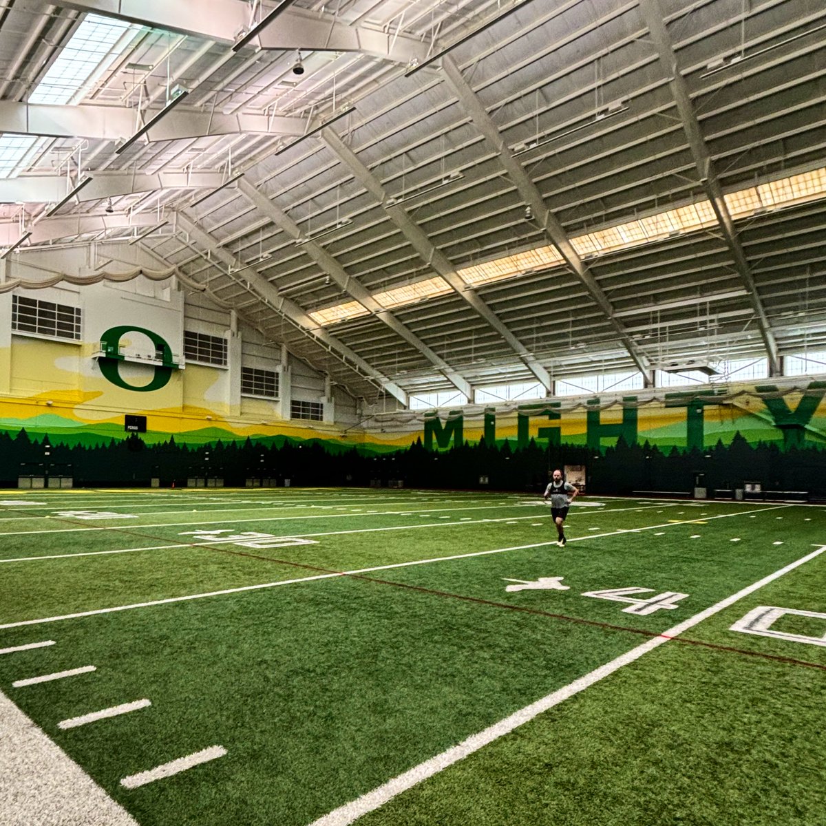 Pilot testing this next project….we’re excited to be collaborating with these guys! 

Also, always fun to turn the field into the “lab”! 

#OPRL #HumanPerformance #UniversityofOregon #GoDucks