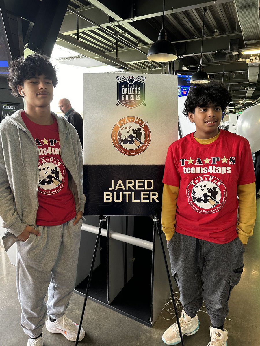 We had another amazing night out at Top Golf National Harbor with the @WashWizards! Thank you @J_Hooper11 for playing a few rounds of @Topgolf with this @TAPSorg family! ⛳️⛳️ #ballersandbirdies