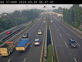 RadioElshinta's tweet photo. 06.38: Tol Jorr E KM 37 (Bambu Apus-Rorotan) terpantau ramai lancar kedua arah. 
via @PTJASAMARGA
#ElshintaLongWeekend https://t.co/iq8jBgeImq