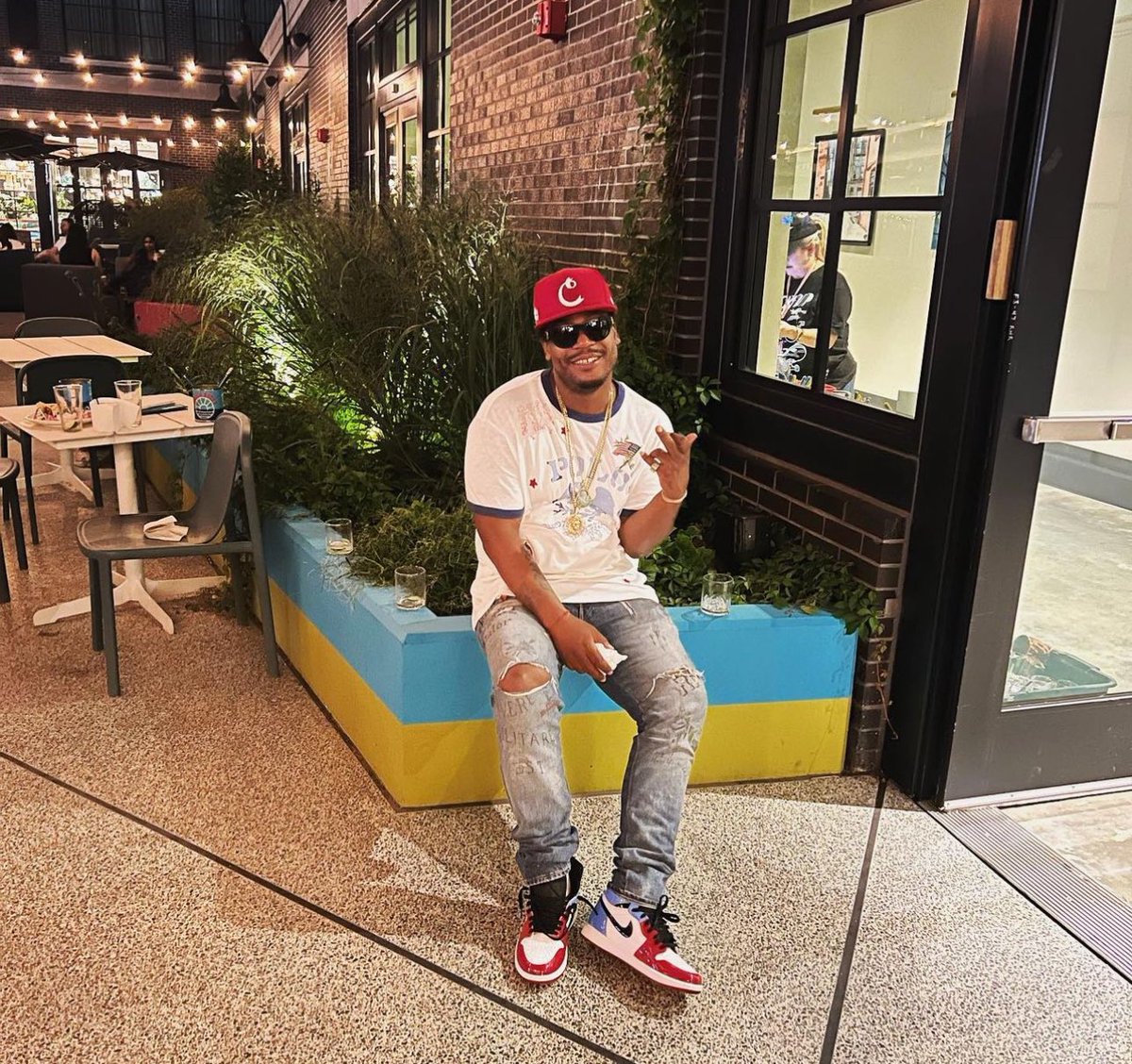 Rip 😢.. yall took a DC legend for nothing