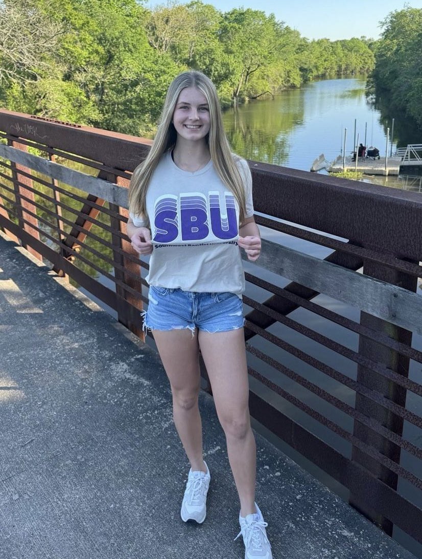 Congratulations to Kailey Sexton, 17 Elite, on her commitment to Southwest Baptist University!💙💛➡️💜🏐