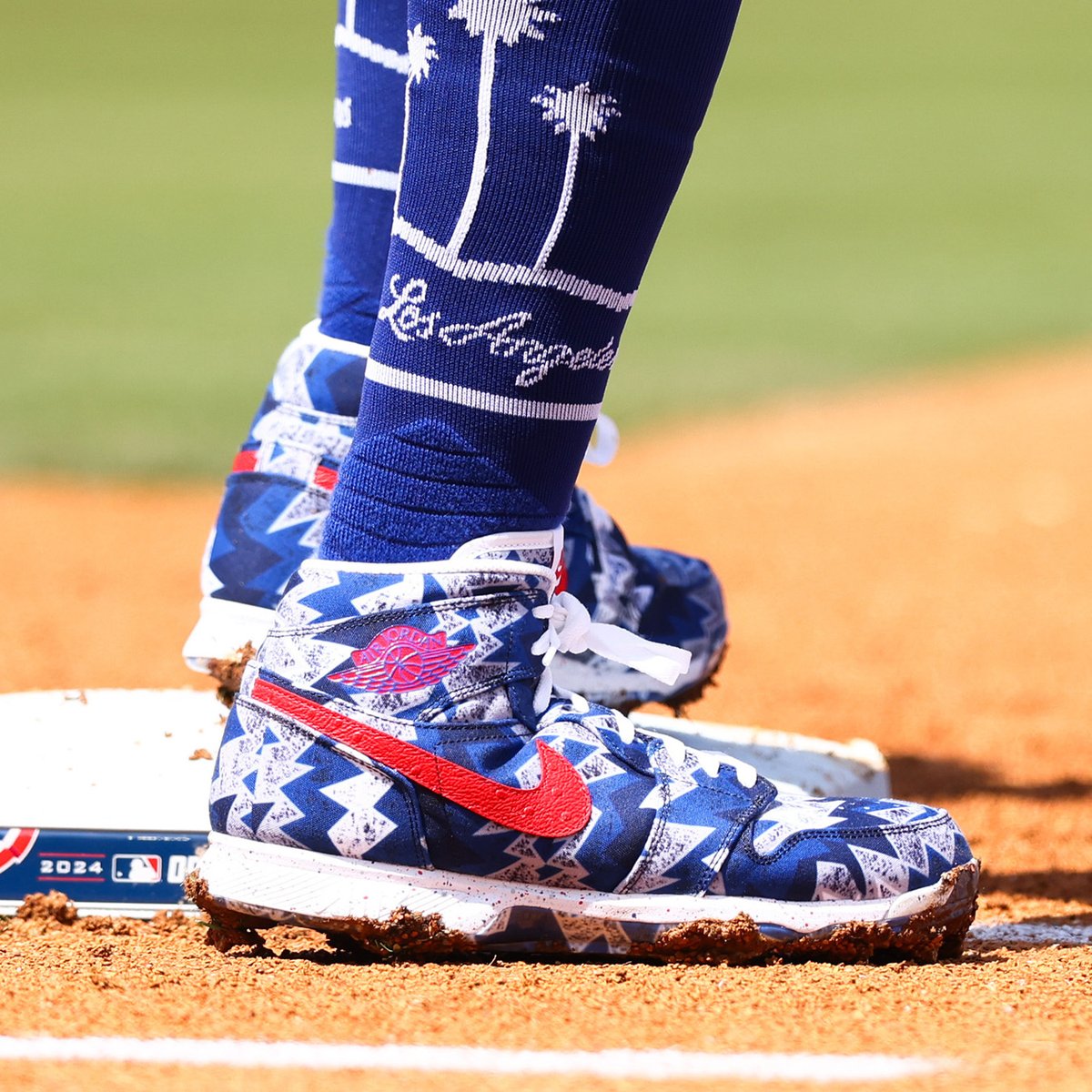 mookie betts nike cleats