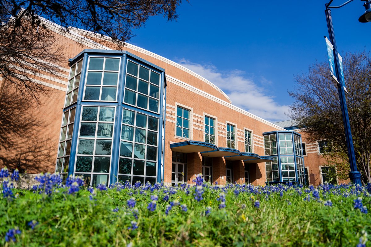 🐣 Hey #TigerNation! Just a heads-up: campus will be closed this Friday for Good Friday and Monday for Cesar Chavez Day. 🗓️ Take this long weekend to recharge, relax, and maybe hunt for some eggs! 🥚🌷 #HappyEaster #CesarChavezDay #LongWeekend