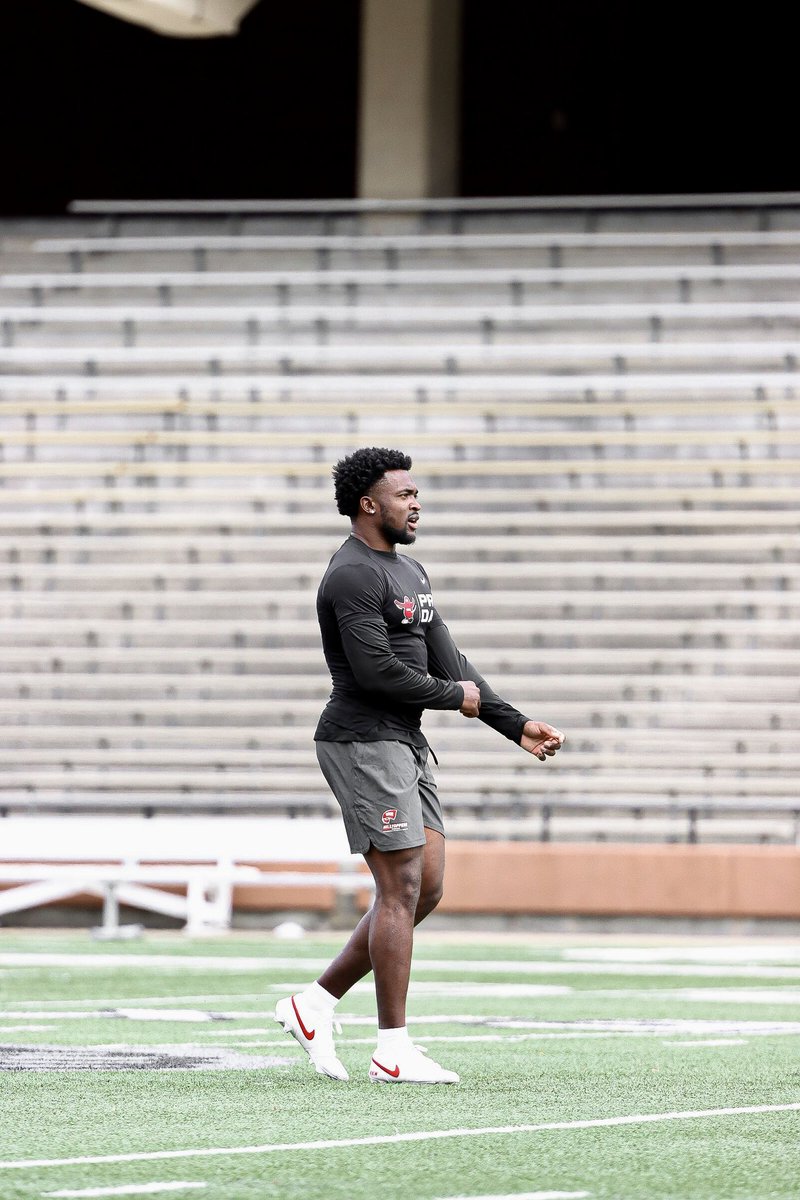 RomeWeber's tweet photo. PRO DAY ✔️ 
Thankful for it all 🖤 https://t.co/I9D8HwQFAW