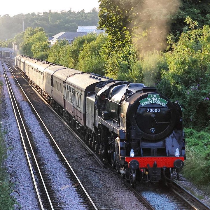 Steam_Dreams's tweet photo. Chase the summer sun with the Sunset Steam Express. 🌇

Revel in the enchanting charm of a nostalgic steam journey through the breathtaking Surrey Hills.

Browse dates and book tickets: https://t.co/f73SVGR8hW

📸 1: [IG] southernsteamlad

#steamdreams #sunsetsteamexpress https://t.co/4EXWhhfd49