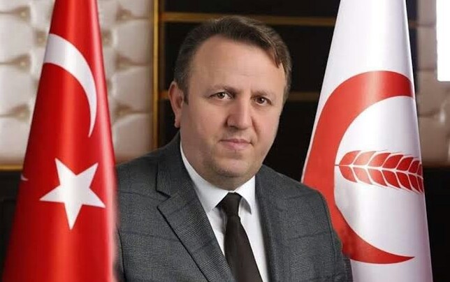 🔴 YRP'de artık mızrak çuvala sığmıyor! 📍YRP Genel Başkan Danışmanı Yücel Mollaismailoğlu: 'Vakit bütünüyle bitmeden bu yanlıştan vazgeçilerek Cumhur İttifakının desteklendiği açıklanmalıdır.' 'Yoksa bir iki kişinin ihtirası yüzünde Türkiye siyasetine ikinci bir Saadet…