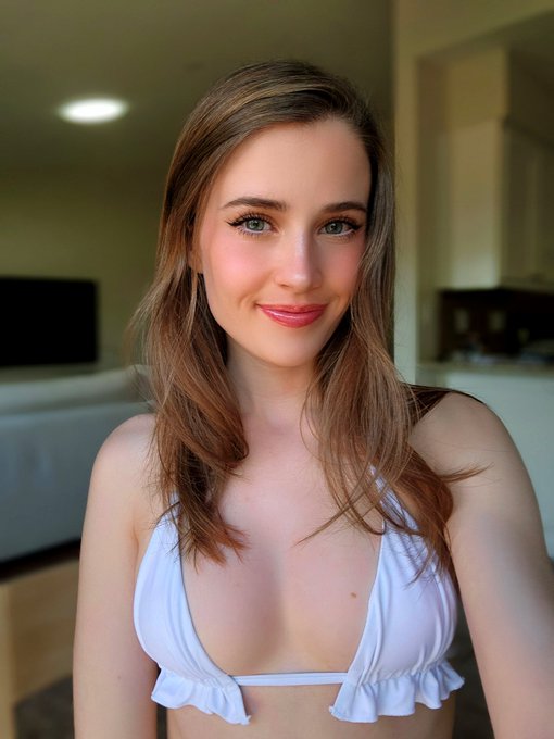 Happy Thursday😘 https://t.co/DZMnoc1a53