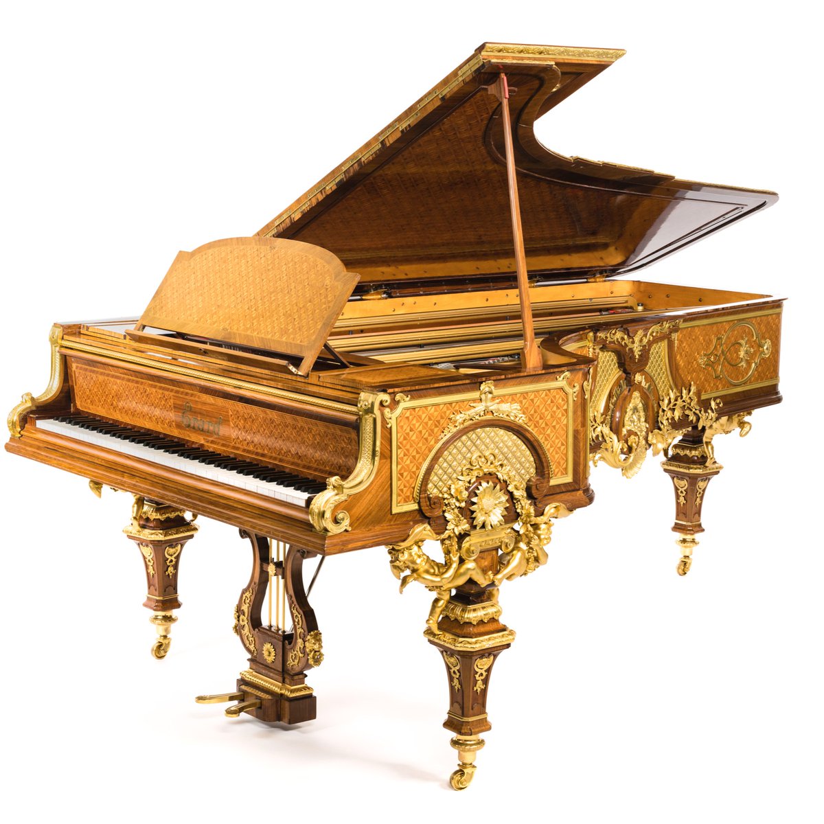 Happy #WorldPianoDay! This stunning gilt-bronze grand piano, made by the Erard company, was a standout highlight at the same international world’s fair that showcased the Eiffel Tower, the 1889 Paris Exposition. Gift of the Robert J. Ulrich and Diane Sillik Fund