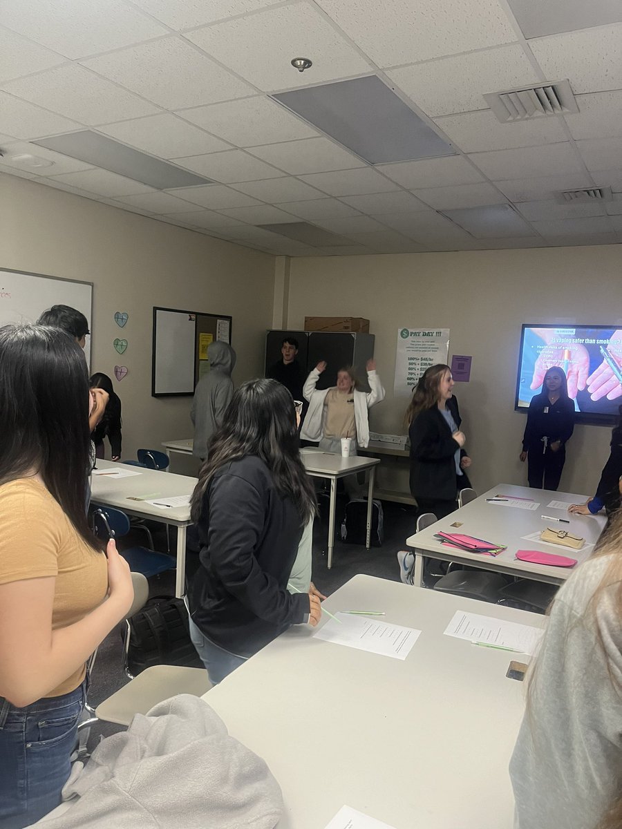 Thank you to Midland College Respiratory students for speaking to our freshman students about the dangers of vaping!🫁 🩺 <a href="/MISD_CTE/">Midland ISD CTE</a> <a href="/Midland_ISD/">Midland ISD</a>