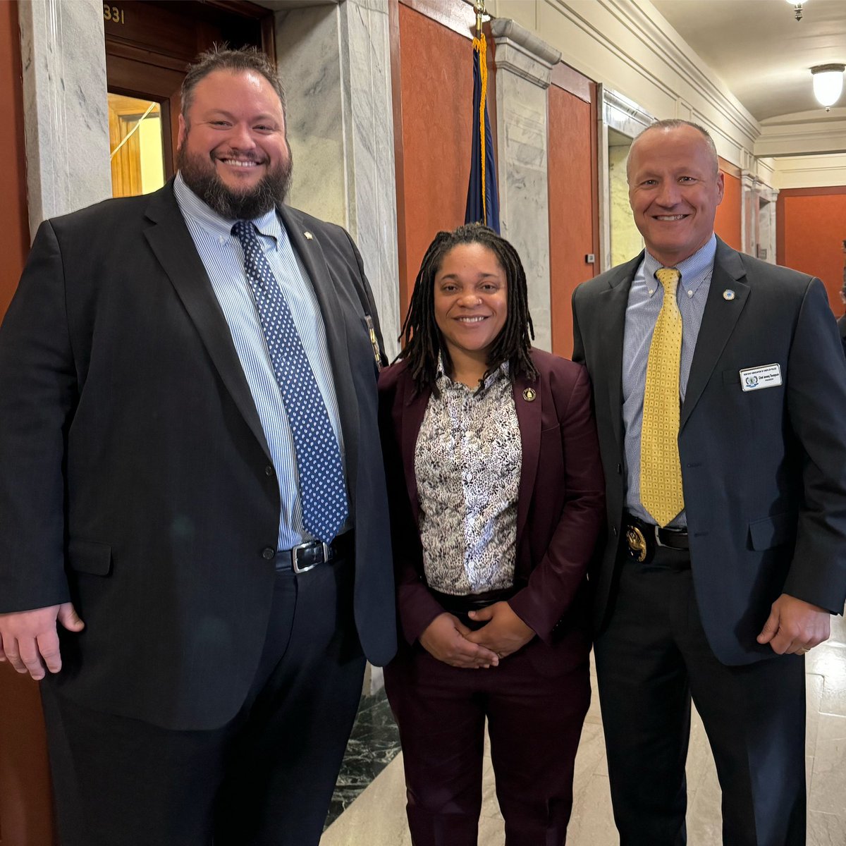 Proud to join with the @KentuckyChiefs to support HB551 sponsored by Rep. @KeturahHerron which creates a new section of KRS Chapter 65 to allow law enforcement agencies to contract with retired peace officers to assist with homicide cold cases. This is a terrific piece of…