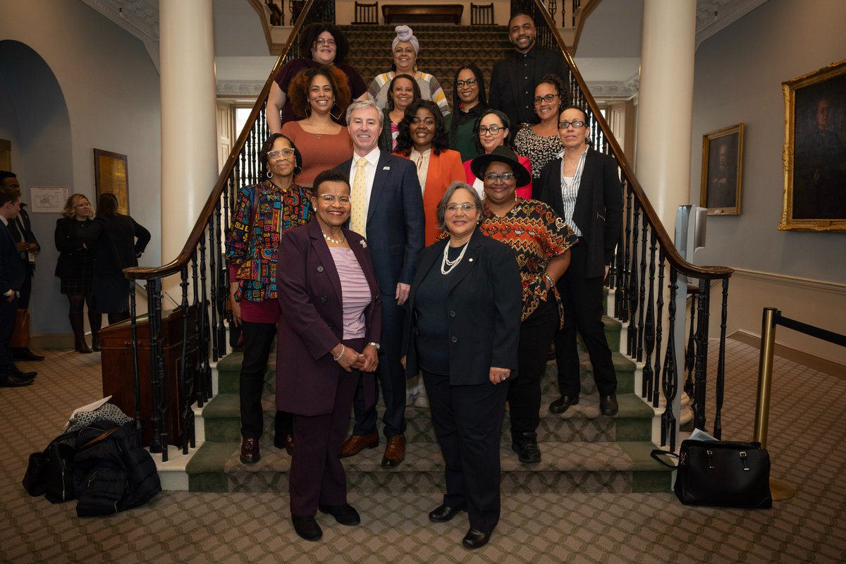 It was an honour to introduce guests from the African Nova Scotian Justice Institute, the ANSJI Board and The African Nova Scotian Decade for People of African Descent Coalition yesterday to the Nova Scotia Legislature.