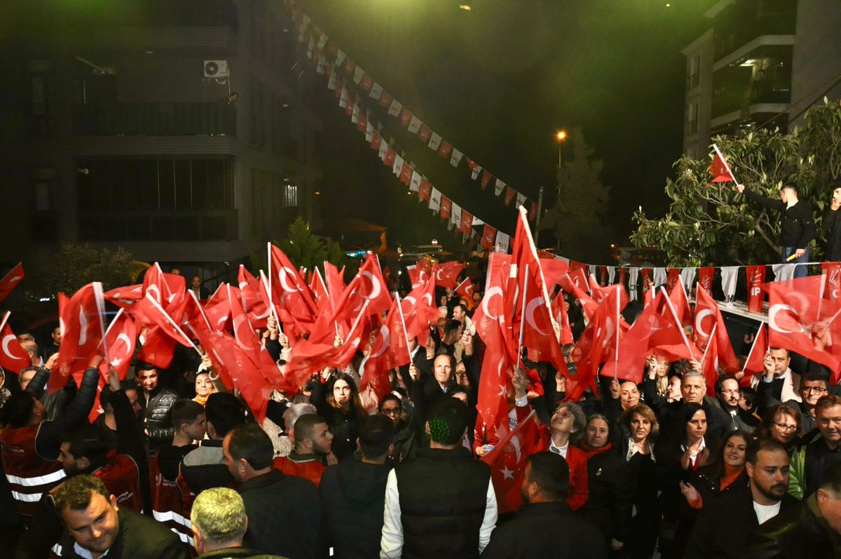 Süleymanpaşa Belediye başkan adayımız Volkan Nallar ile birlikte Altınova Mahallesi’ndeyiz…