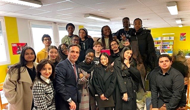 InesMechoucha's tweet photo. Démystifier la politique et la rendre accessible à tous: une nouvelle mission avec @Djebbari_JB 
📍Lycée Marcelin Berthelot (Pantin, 93) https://t.co/pQKOxMHItq