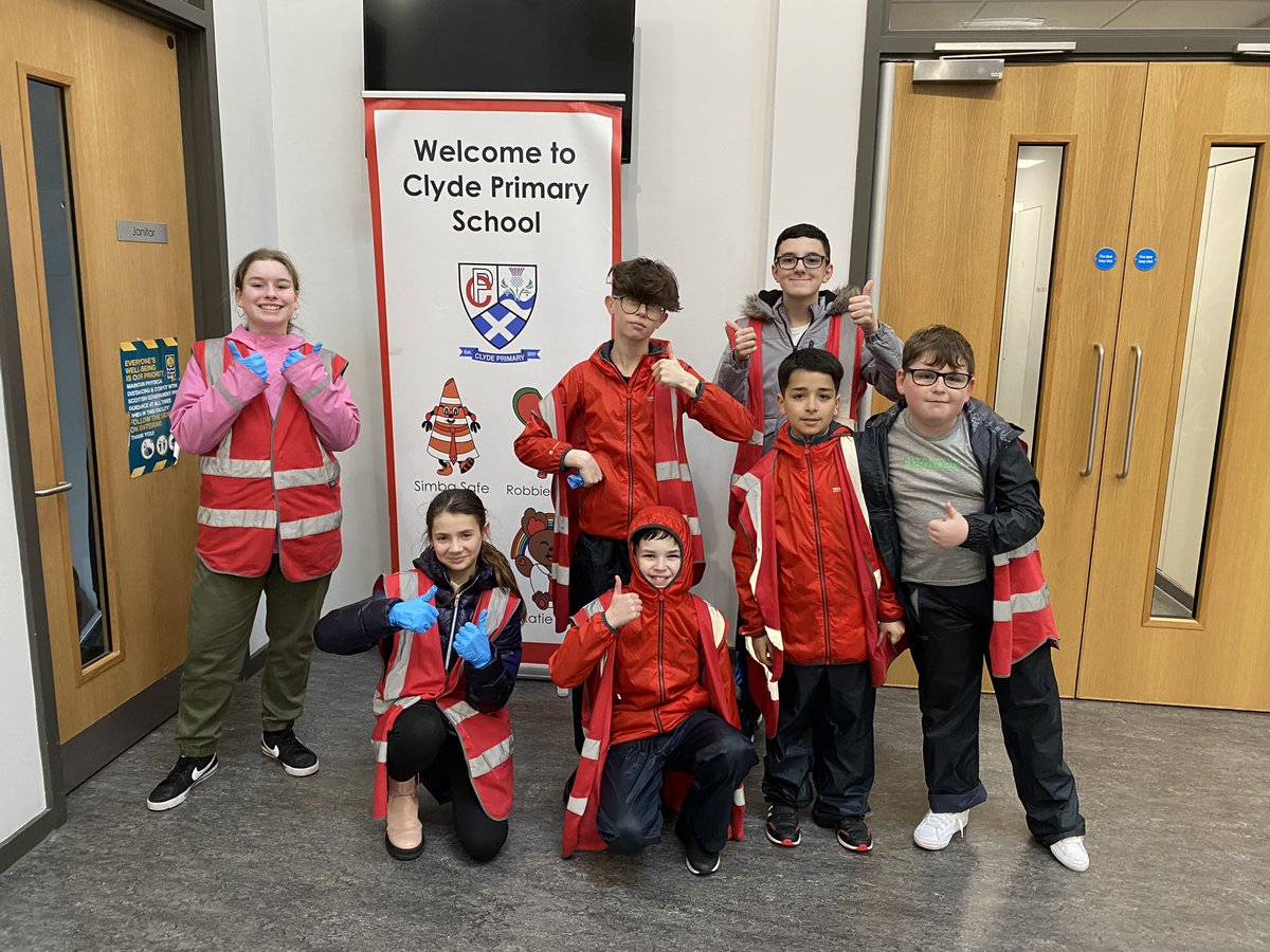 Great leadership & training skills from the car valeting team @ClydePrimary Well done to this group of pupils for being the first team to train other pupils at the school how to detail clean cars Great for the team to teach others what they have learned👏 Great work👏