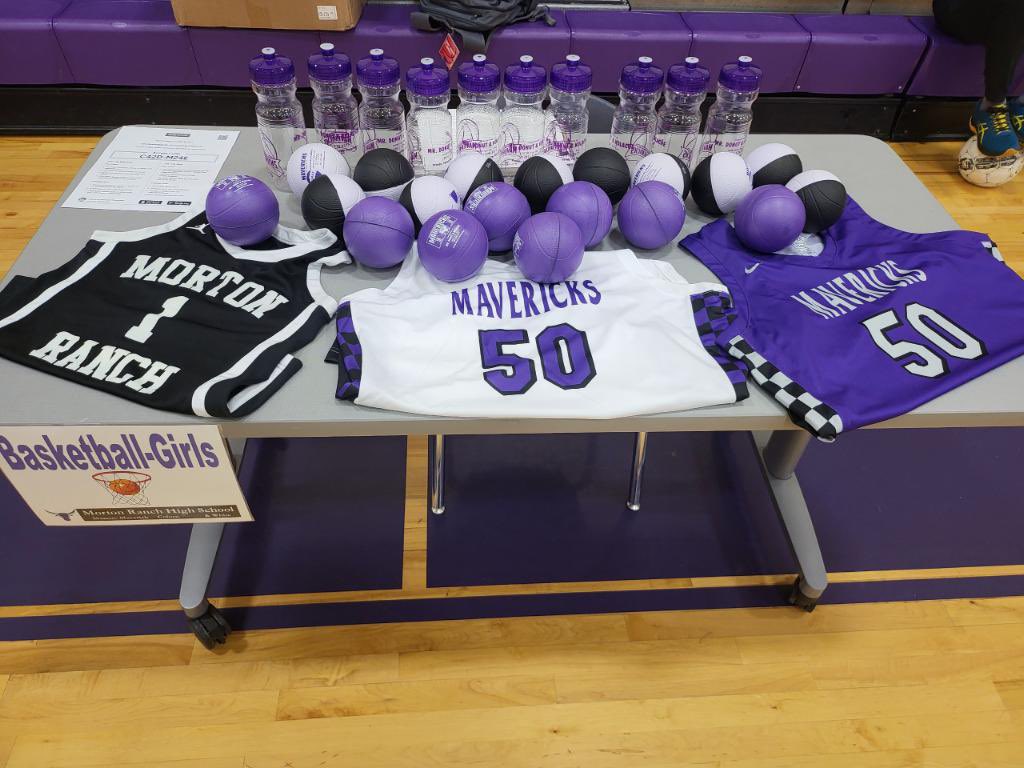MrhsGirls_Bball's tweet image. Excited to be at MRJH for their annual 8th grade assembly! Ready to show these future Mavericks what they have to look forward to! #creatingCHAOS #LadyMavs