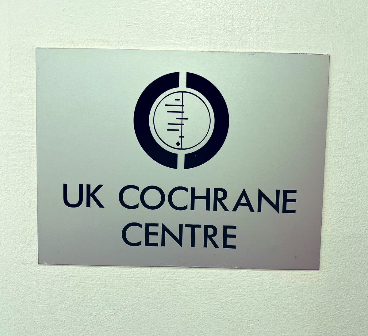 Well today we closed the doors on @CochraneUK for the last time. It finished in the building where it all started 30 years ago. What a privilege it’s been to be a member of that fabulous team & work with an array of talented global colleagues. What a sad day.