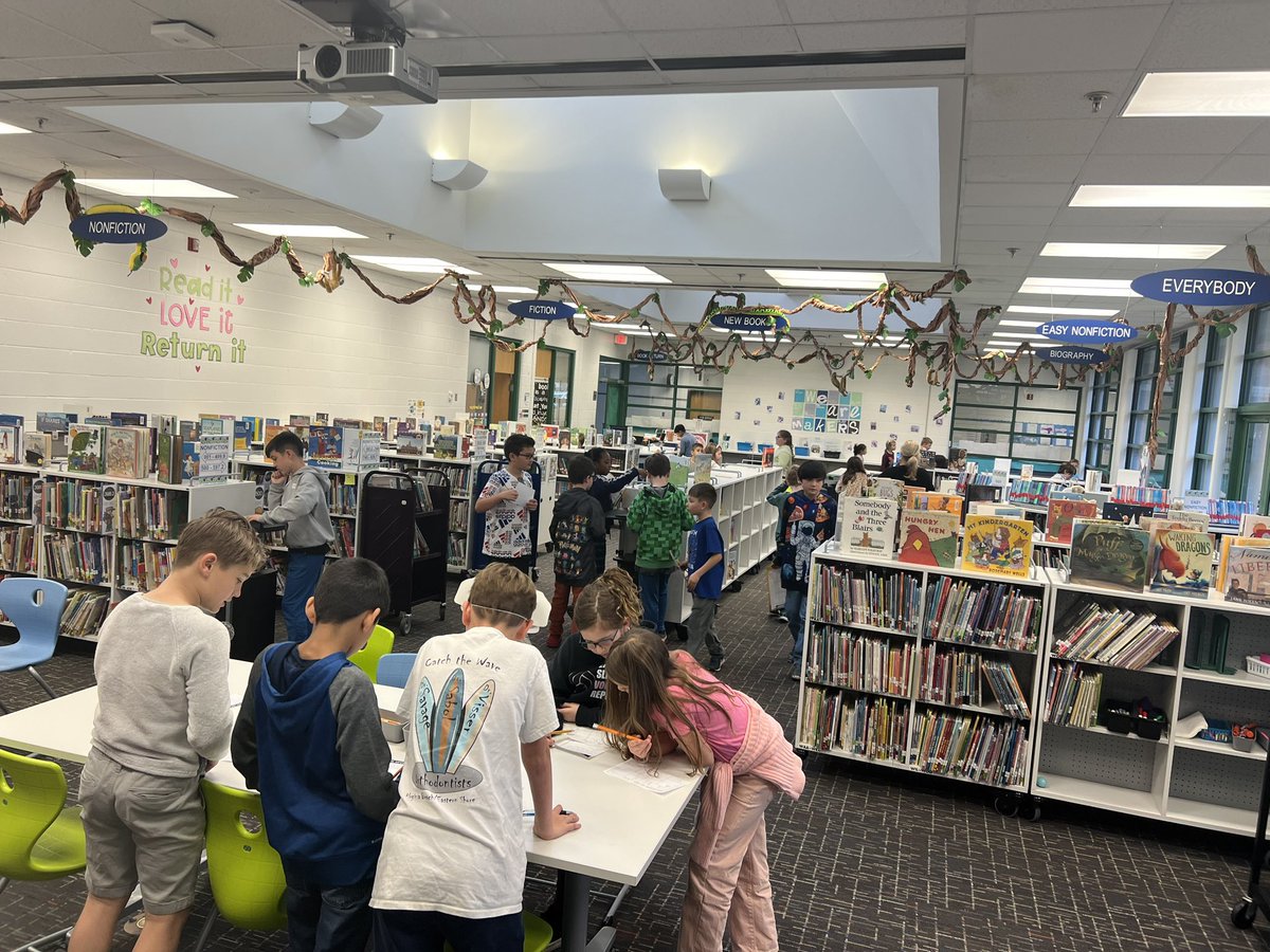 MrsPhillipsLMS's tweet image. Media messages, math egg hunt, makerspace, and checkout! Busy library! @SES_Principal @cynange