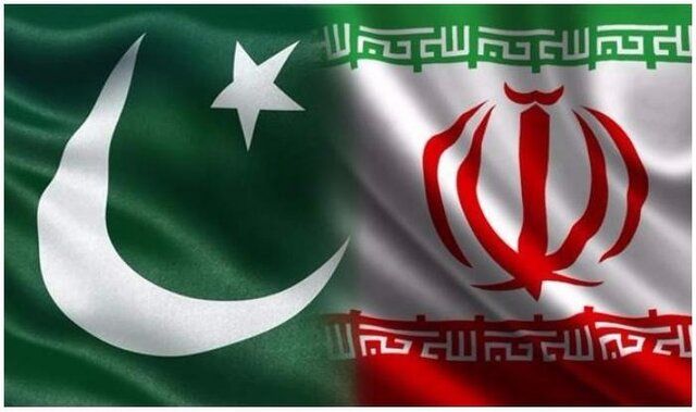 We appreciate the humanitarian & timely action of neighboring & brotherly country @PakistanNavy in rescuing 8 Iranian fishermen caught in an accident in international waters. The ties of friendship between the two nations of Iran & Pakistan are beyond the territorial borders.