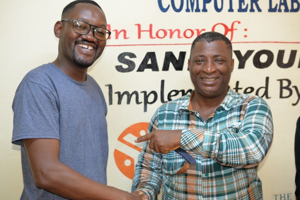 kimmieweeks's tweet image. Earlier this week, I was thrilled to be in Sierra Leone to launch YAI's computer lab at the Romans International Academy.  Our mission: to equip every high school in Liberia and Sierra Leone with a computer lab. 
More information online at:  buff.ly/4aAQ5c3