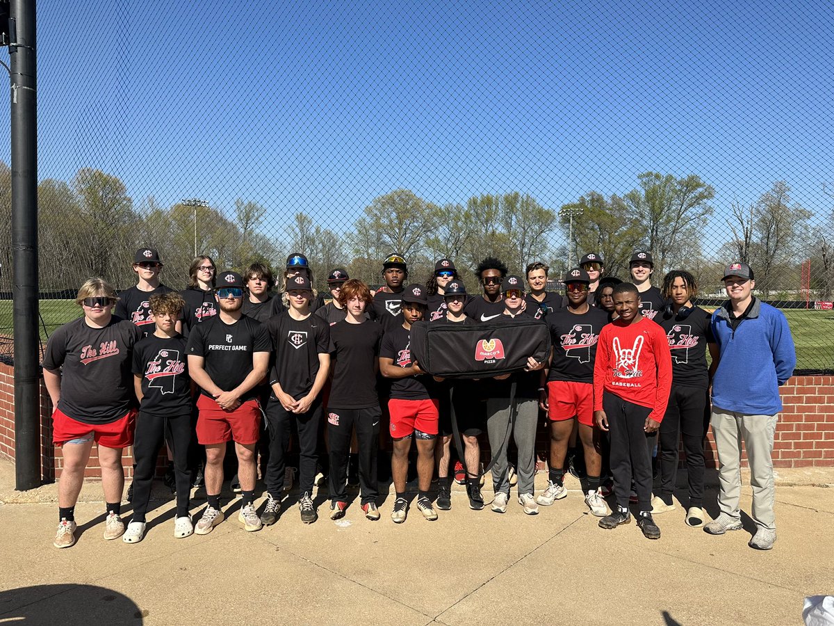 TheHillBasebal1's tweet photo. Big shout out to @MarcosPizza for sponsoring todays pre-game meal! https://t.co/bq3g7AuCXV