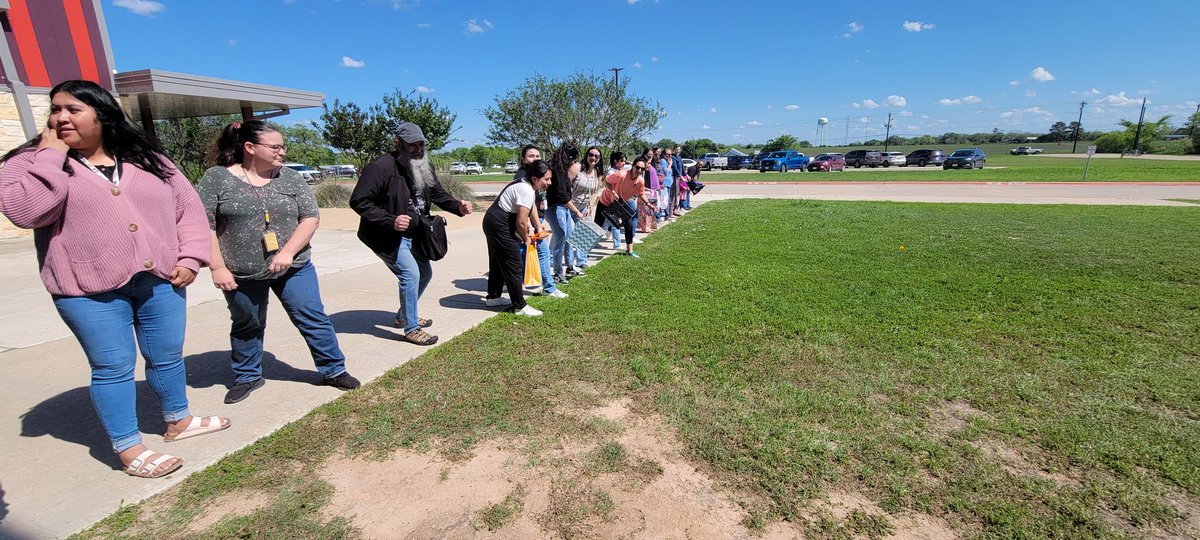 AB Strawn Elementary tweet media