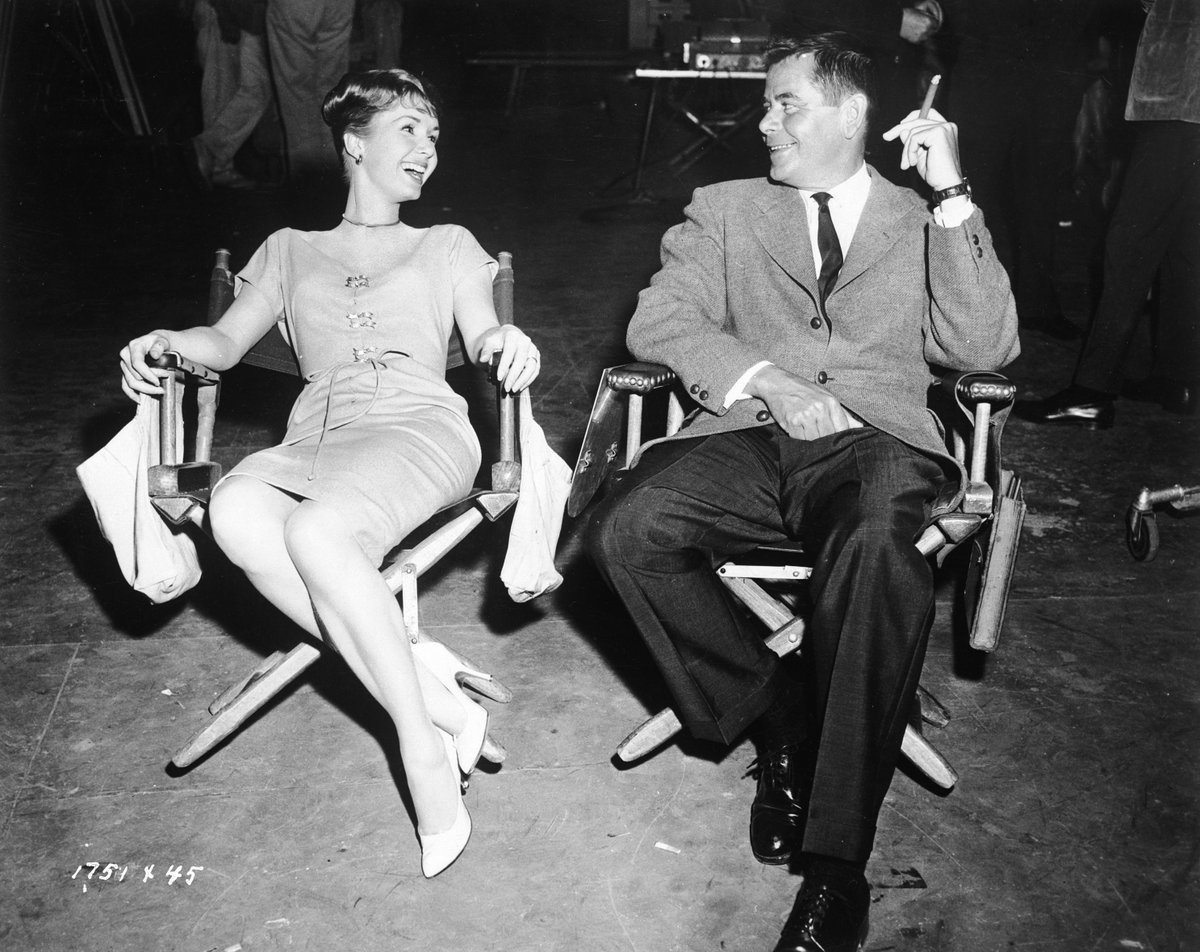 1959 was a big year for Debbie Reynolds. She had four films released that year including IT STARTED WITH A KISS with Glenn Ford. 

The chemistry between the two sparked success at the box office and they were reteamed the following year for THE GAZEBO.