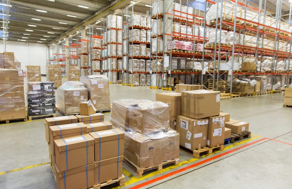 KirkwoodDirect's tweet photo. Fulfillment and distribution are the perfect accompaniment with any traditional direct advertising campaign. Many Kirkwood Direct clients use our printing and data services for programs that require special fulfillment and hand-kitting services!

https://t.co/X9iHw9oofK https://t.co/JkvWuI5mdV