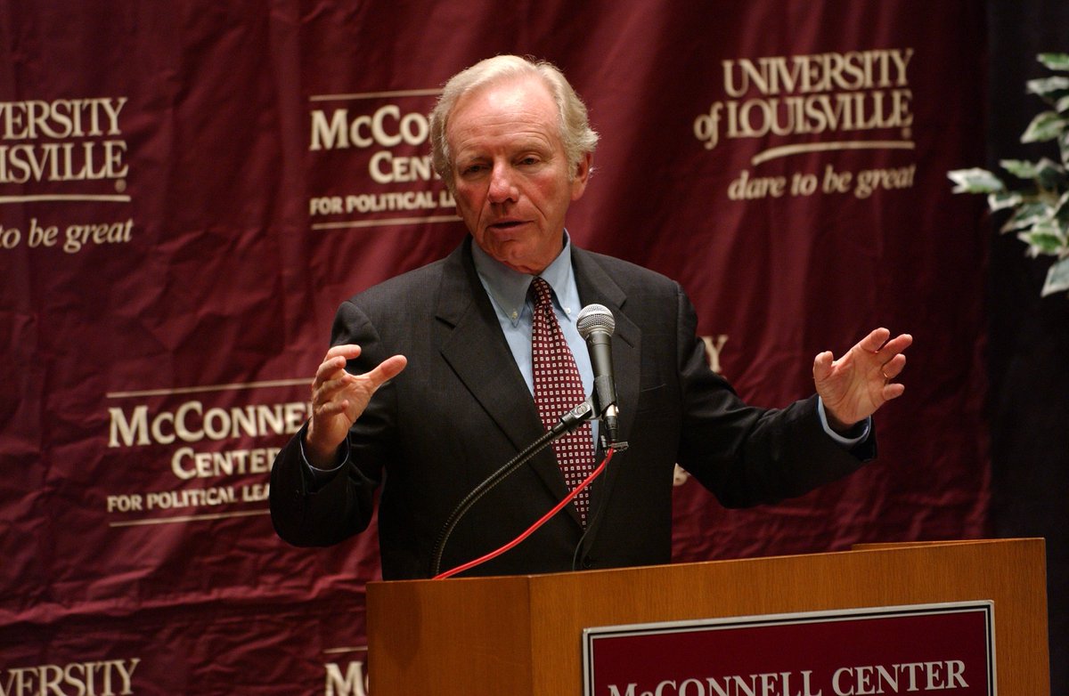 The McConnell Center is saddened to hear of the passing of former U.S. Senator Joseph Lieberman (D-CT). On Nov. 8, 2004, Sen. Lieberman visited the Center at the invitation of Senator Mitch McConnell (R-KY). Our condolences go out to his family during this difficult time.