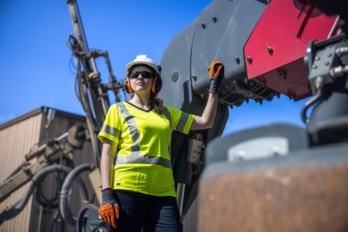 Explore our blog addressing the need for Women-Specific PPE, highlighting legislation and guidelines in Ontario and British Columbia: levitt-safety.com/blog/addressin… Stay informed and join the conversation for #safetyforall #ppe4women #inclusivity #womeninsafety #workplacesafety