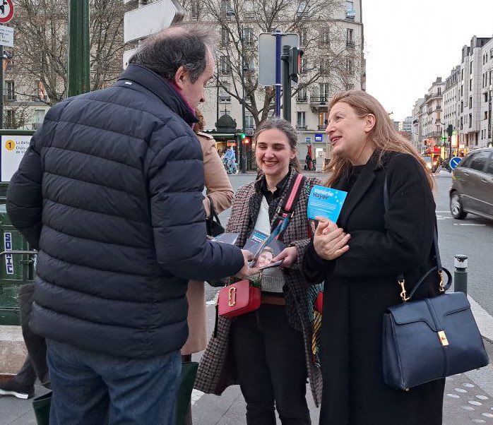 Une joie de parler de notre @BesoindEurope avec les habitants de #SaintMande. Merci @G_GouffierCha @EtnerLena et la formidable équipe ! Le 9 juin, choisir notre liste, dirigée par @ValerieHayer et soutenue par @EmmanuelMacron, c’est voter pour l’avenir de l’Europe et le nôtre !