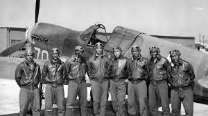 Happy Tuskegee Airmen Commemoration Day! Thanks @LisaBRochester and thank you @POTUS for giving this group of brave Black serviceman and women the recognition they deserve! #TuskegeeAirmen #BlackExcellence #Veterans