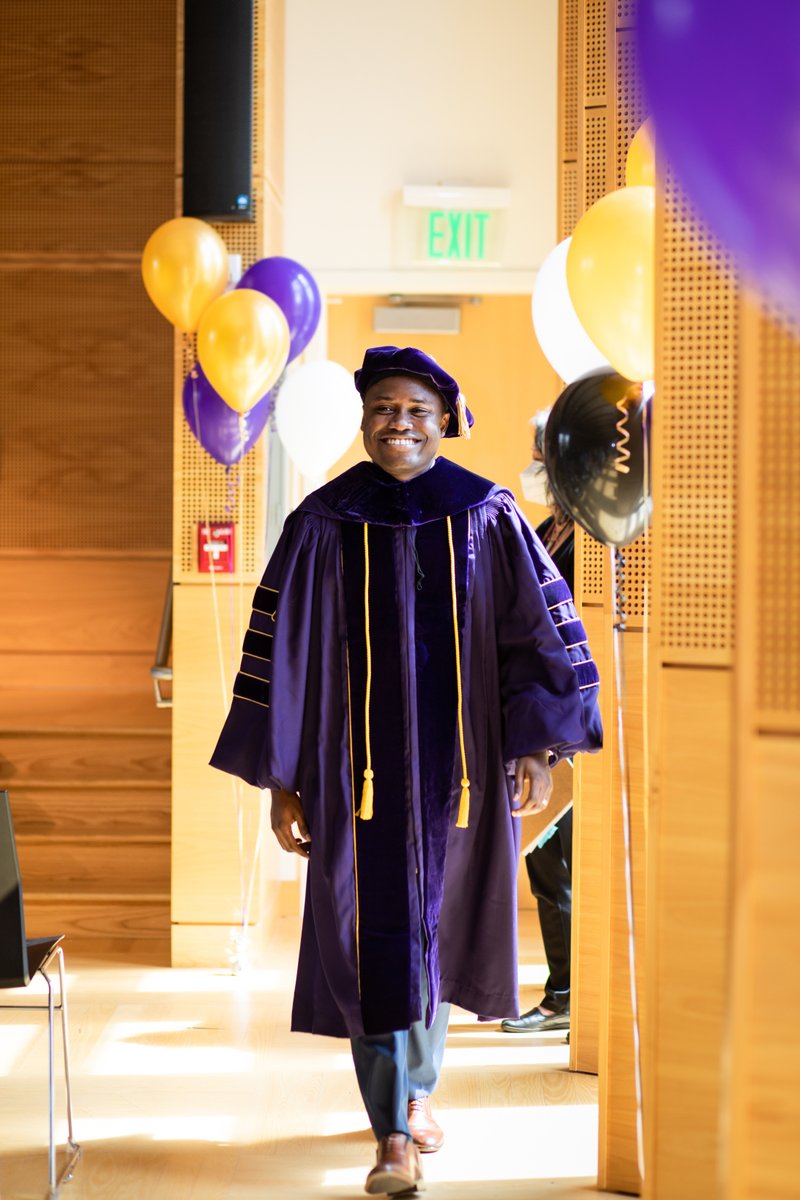 #HuskyGivingDay is next Thursday, April 4! We’re counting down by looking back at some student-started initiatives throughout the years. Did you know that an MCB student created our beloved logo and the UW Biomedical Sciences PhD Hooding Ceremony? Support MCB on #HuskyGivingDay!