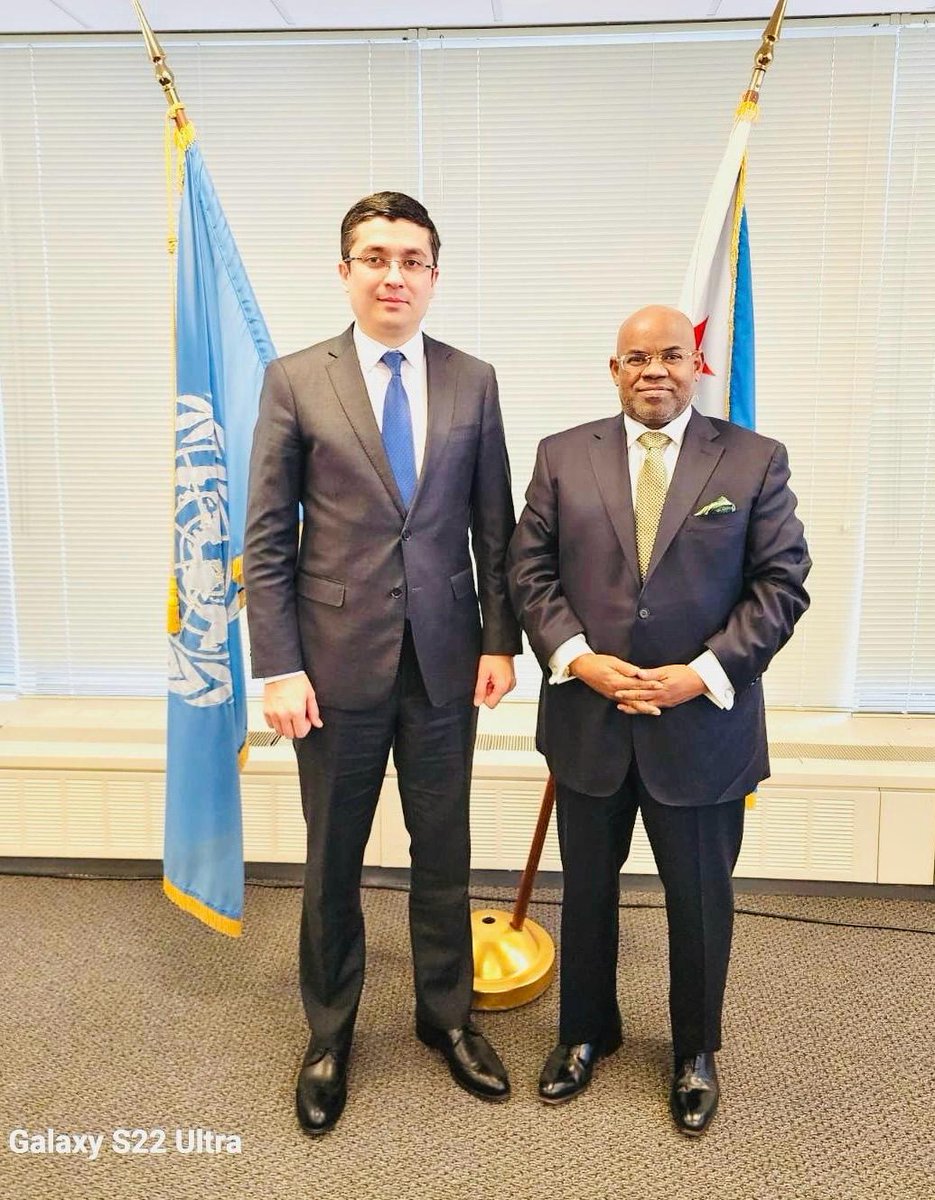 Productive dialogue with my colleague and brother @AmbLapasov, PR of @uzbekistanun, an experienced and committed diplomat. We resolved to promote closer relations between our countries.
