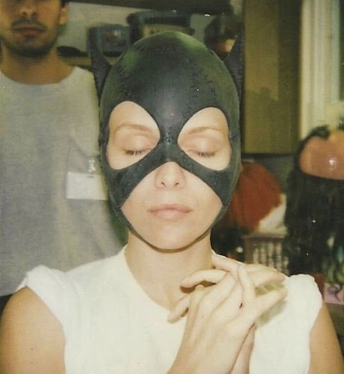 TheCinesthetic's tweet image. Michelle Pfeiffer trying on her Catwoman mask for Batman Returns (1992)