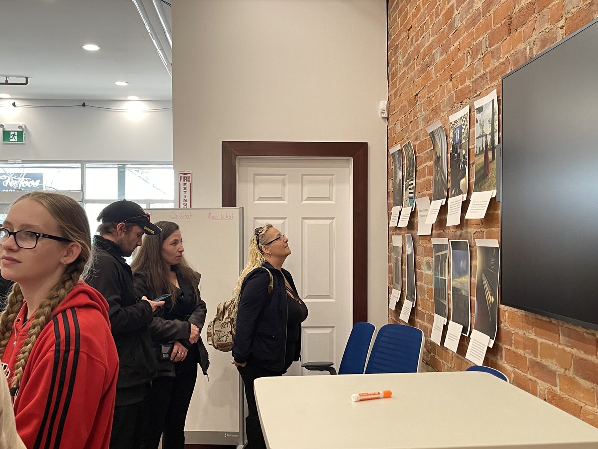 Yesterday, our staff members participated in a captivating Photovoice project led by Loyalist College in collaboration with QUIS. This initiative was designed to amplify the voices of youth through the art of photography.🙂