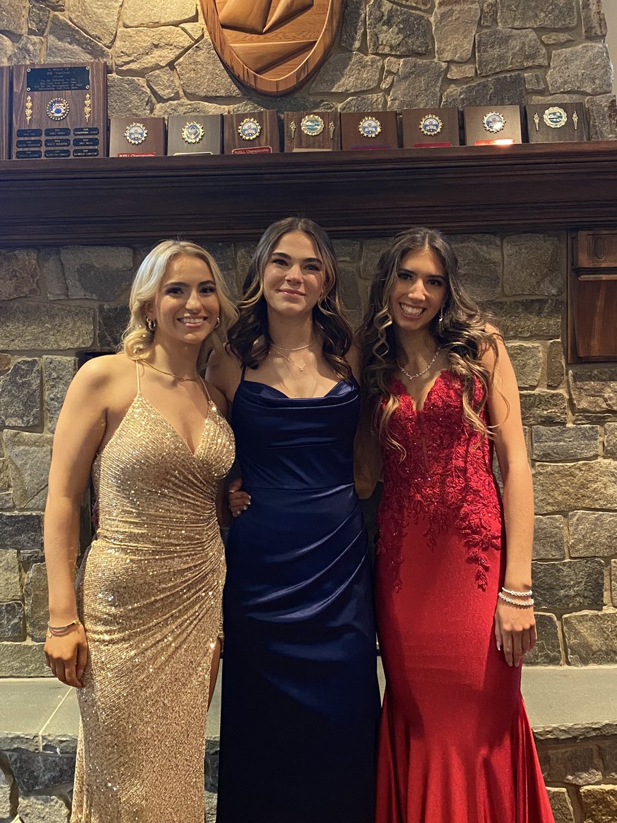WM_Cheer's tweet image. Junior Prom for our cheer captains! 💛🖤