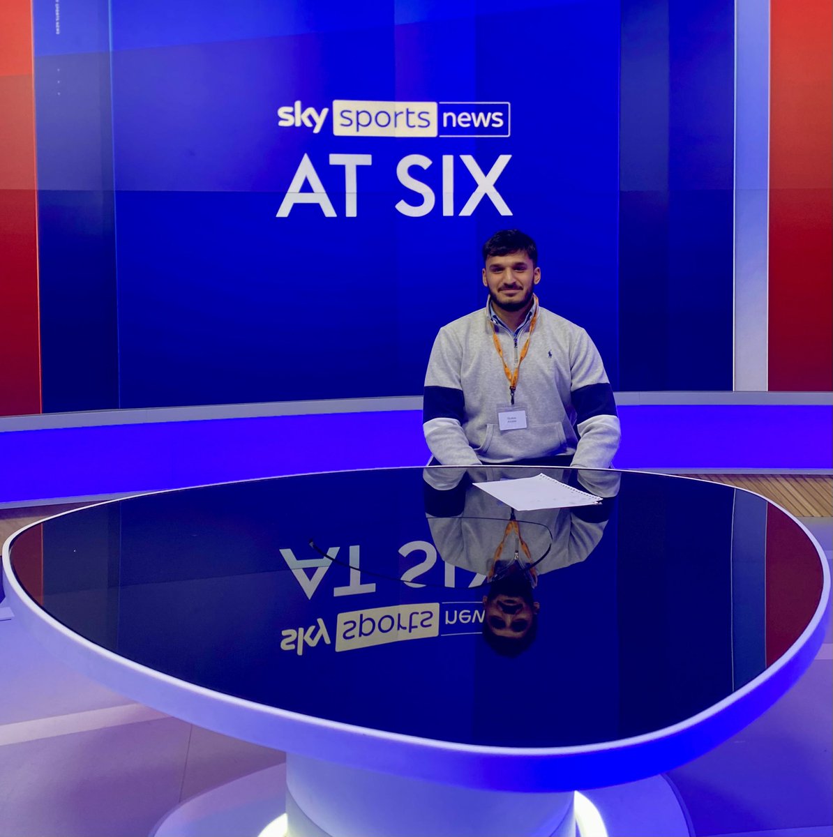 Enormously grateful to have had the opportunity to watch the Sky Sports team in action today. Huge thanks to all for being so generous with their time. A real privilege to have spent time with you. A great team who have further inspired me towards a career in journalism 🙌🏾