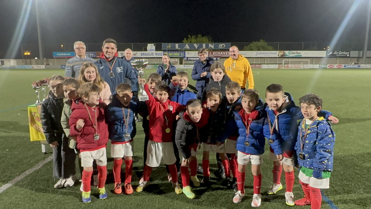 CD Tropezón tweet media